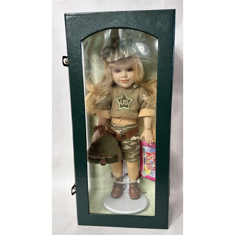 Vintage New In Original Box Dandee USA Army‎ Girl Porcelain Doll Certificates
